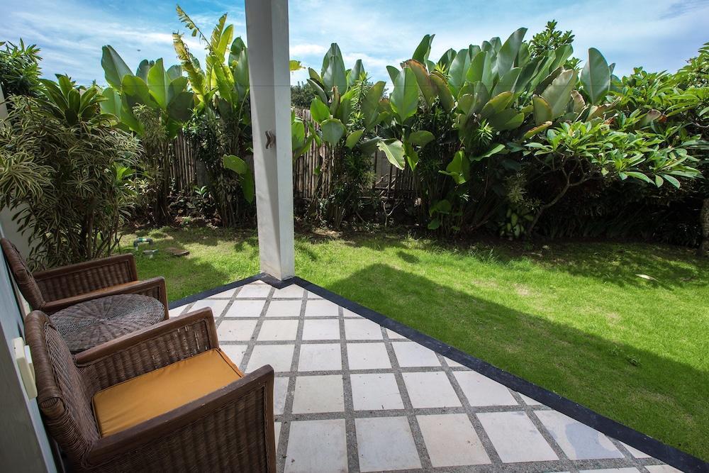Ecosfera Hotel, Yoga & Spa Canggu Екстериор снимка