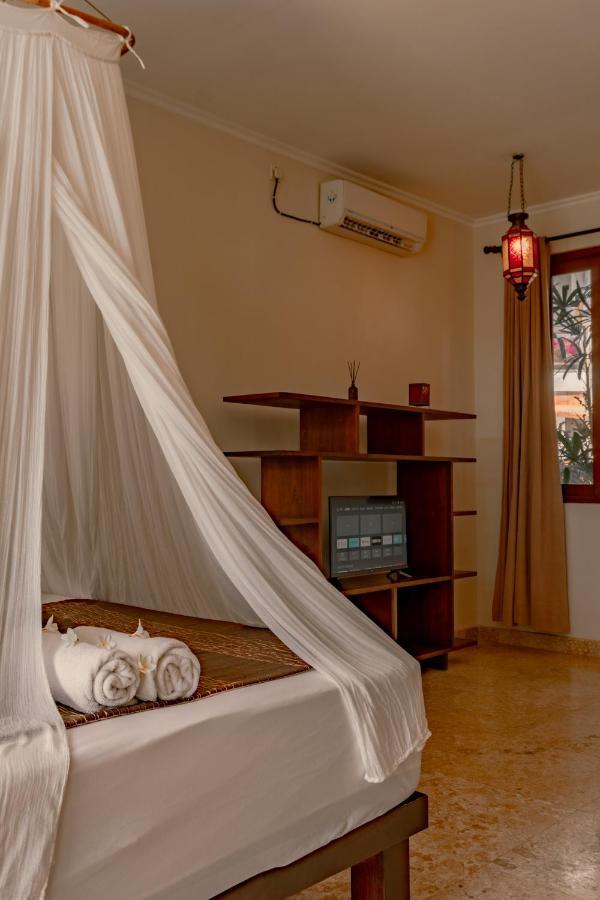 Ecosfera Hotel, Yoga & Spa Canggu Екстериор снимка