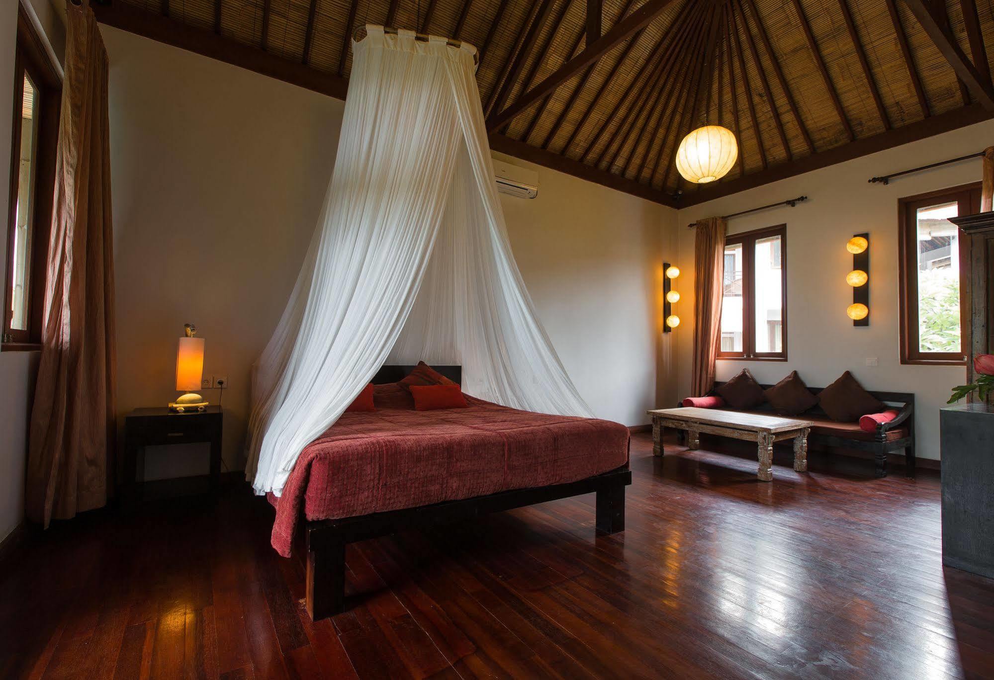 Ecosfera Hotel, Yoga & Spa Canggu Екстериор снимка