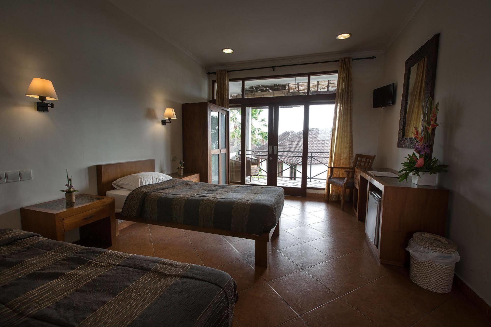 Ecosfera Hotel, Yoga & Spa Canggu Екстериор снимка